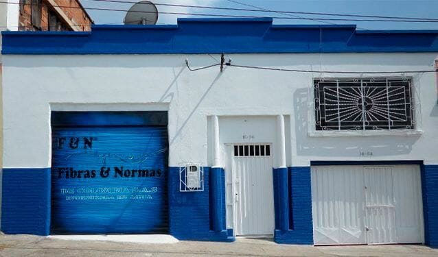 Fachada de Fibras y Normas de Colombia en Bucaramanga